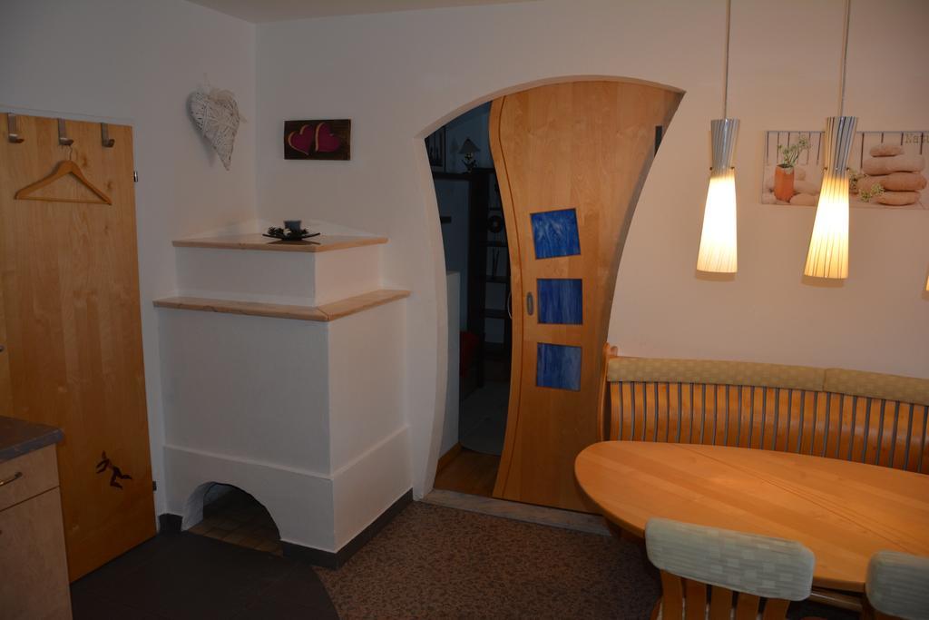 Ferienwohnungen Unterluimes テルフェス・イム・シュトゥーバイ 部屋 写真